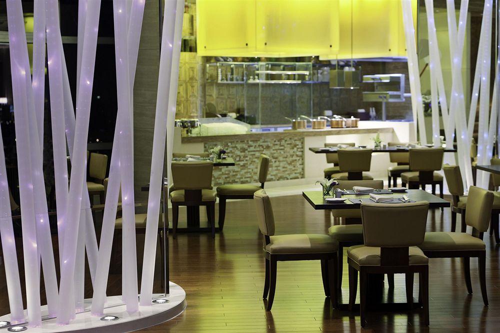 The Westin Nanjing Xuanwu Lake Zewnętrze zdjęcie
