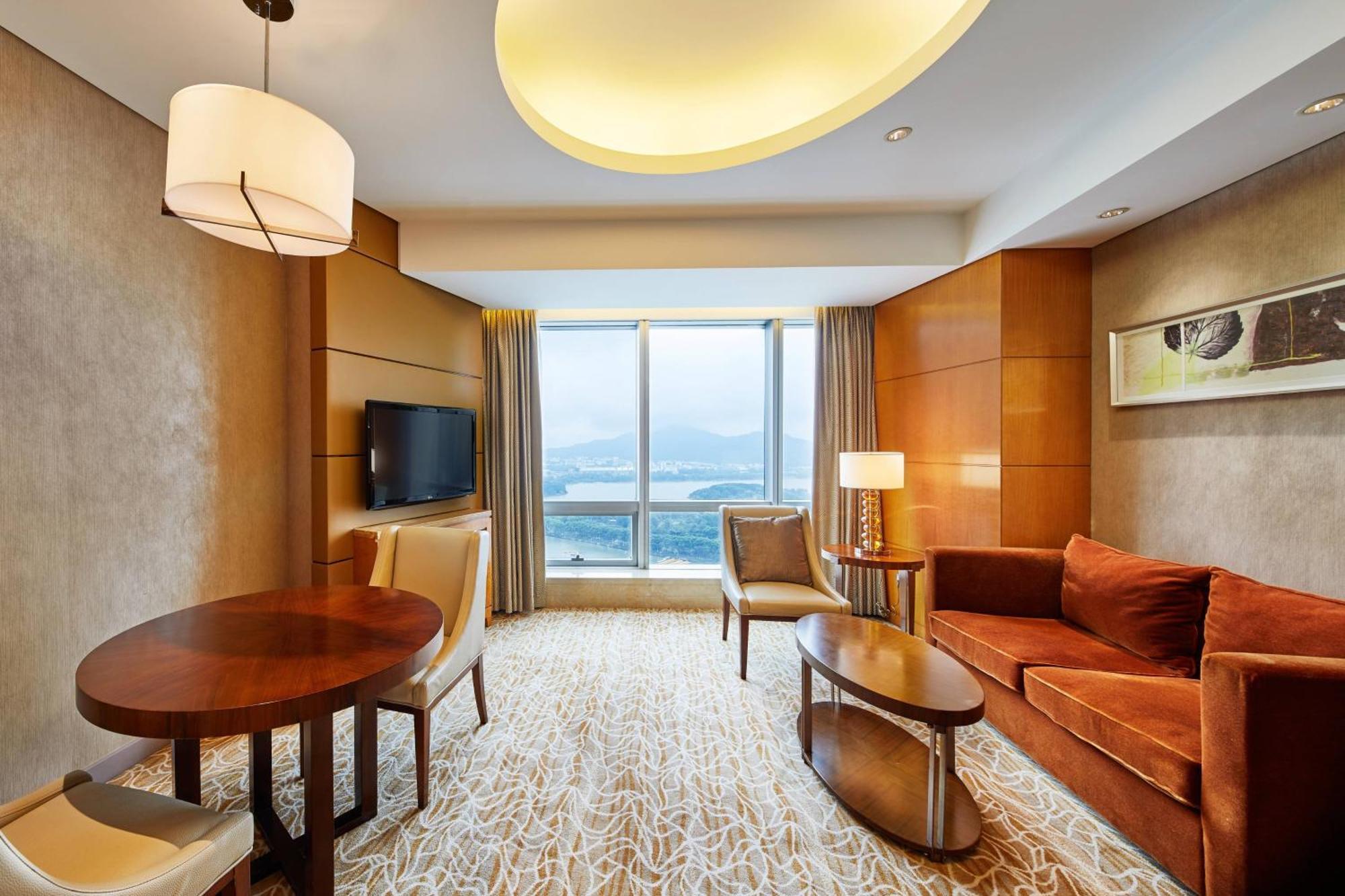 The Westin Nanjing Xuanwu Lake Zewnętrze zdjęcie