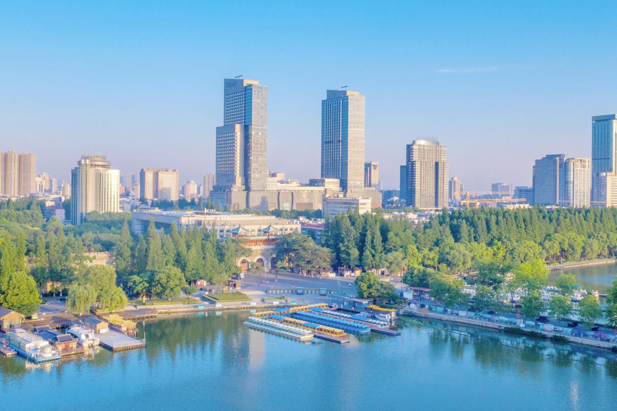 The Westin Nanjing Xuanwu Lake Zewnętrze zdjęcie