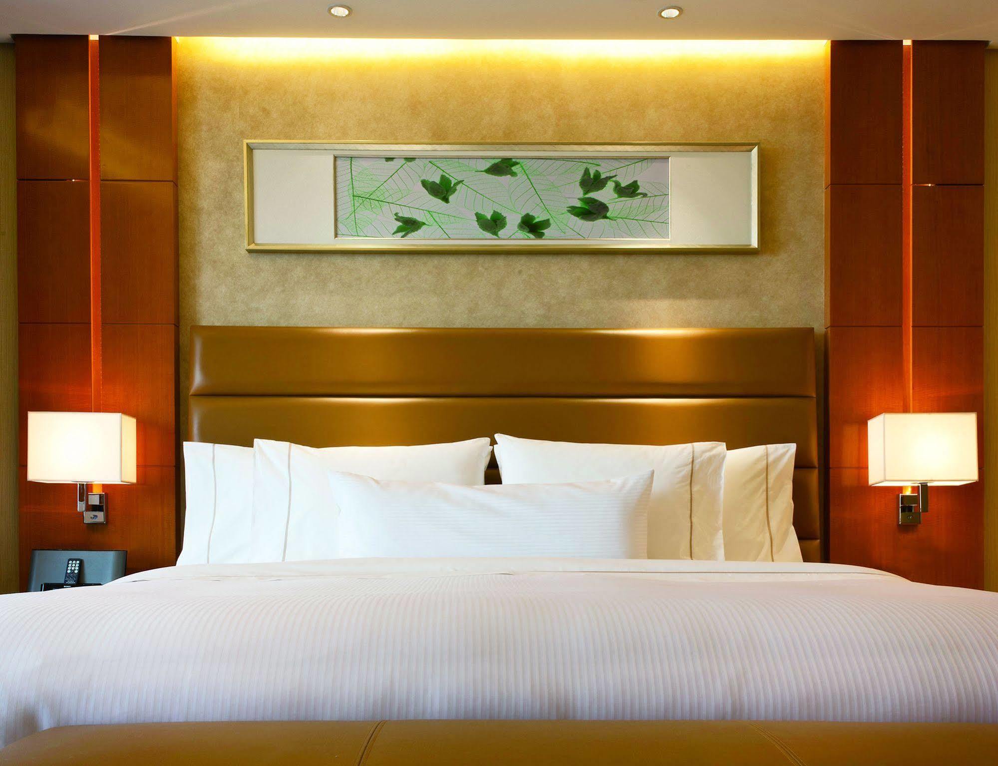 The Westin Nanjing Xuanwu Lake Zewnętrze zdjęcie