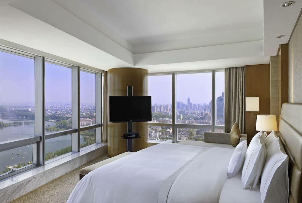 The Westin Nanjing Xuanwu Lake Zewnętrze zdjęcie